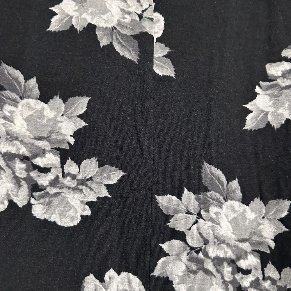 H&M Black White Floral Split Leg Maxi Skirt Women’s Size Medium Whimsigoth Fairy